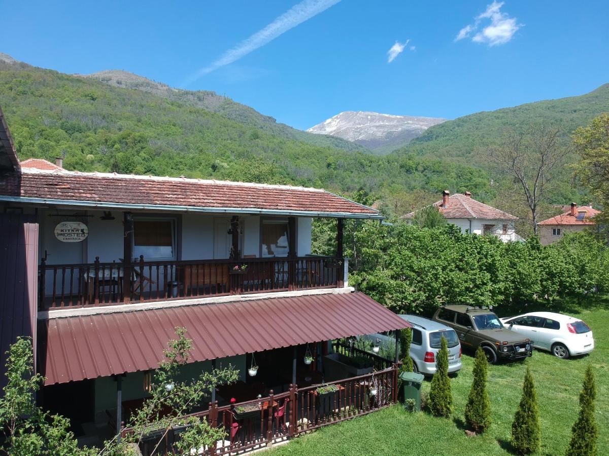 Kitka Hostel - Guest House Vratnica Exterior foto